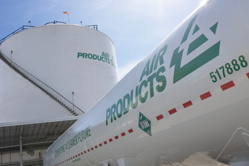 Air Products and Chemicals Donates Zero-Emissions Hydrogen Truck